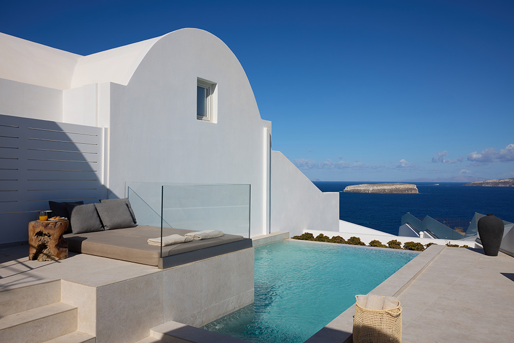 elegant suite omna caldera suites main01